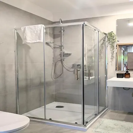 Comfortable Apartment, Sauna Included In The Price شقة
